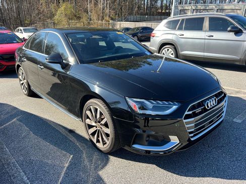 Used 2023 Audi A4 2.0T Premium w/ Convenience Package image 3