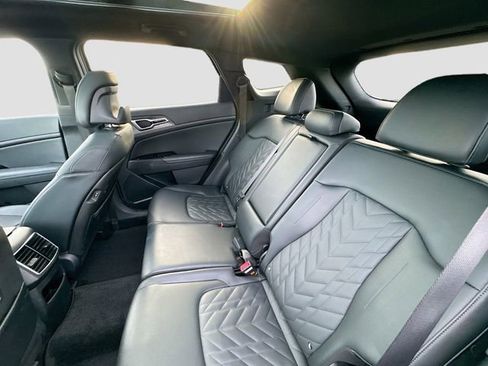 Used 2023 Kia Sportage X-Line w/ X-Line Premium Package image 28