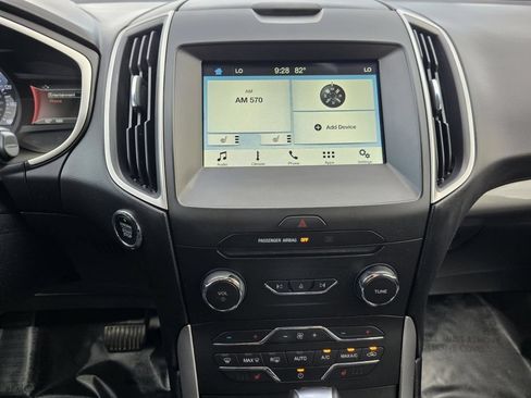 Used 2018 Ford Edge SEL w/ Equipment Group 201A AWD/4WD image 4