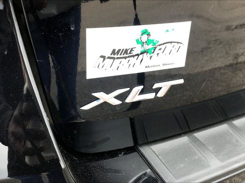 Used 2021 Ford Explorer XLT AWD/4WD image 32