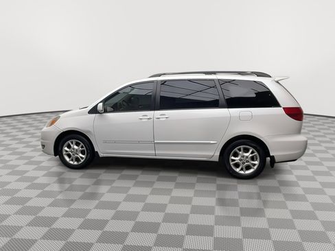 Used 2005 Toyota Sienna image 32