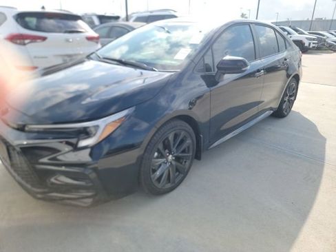 Used 2026 Toyota Corolla SE image 1