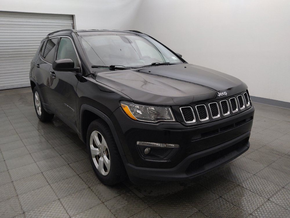Used 2018 Jeep Compass Latitude FWD image 13
