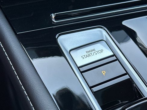 New 2026 Volkswagen Atlas SE image 21