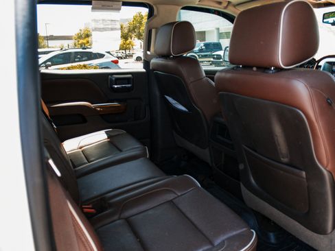 Used 2014 Chevrolet Silverado 1500 High Country w/ High Country Premium Package AWD/4WD image 30