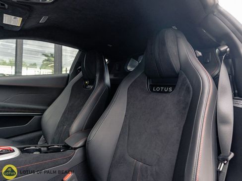 Used 2025 Lotus Emira image 16