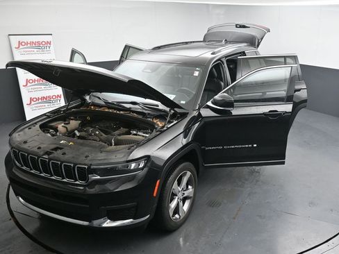 Used 2021 Jeep Grand Cherokee L Limited image 26