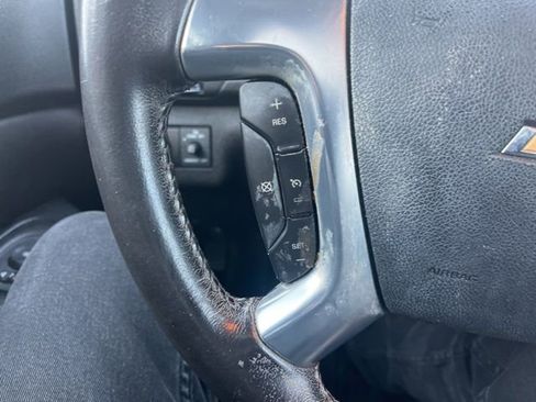 Used 2015 Chevrolet Traverse LT image 26