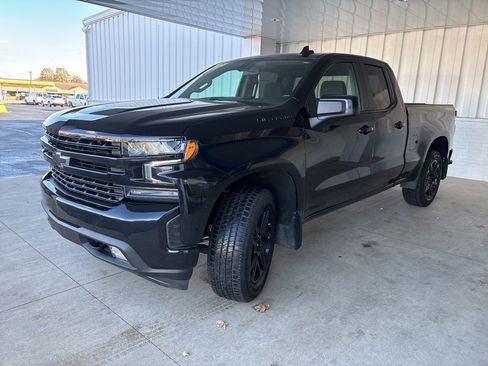 Used 2022 Chevrolet Silverado 1500 RST w/ LPO, Blackout Package image 3