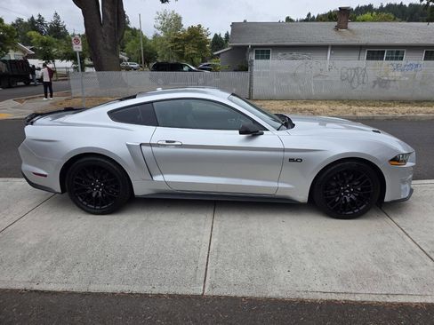 Used 2019 Ford Mustang GT w/ Equipment Group 301A image 4
