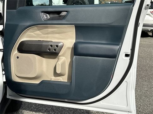 New 2026 Ford Maverick Lariat w/ 4K Tow Package image 14