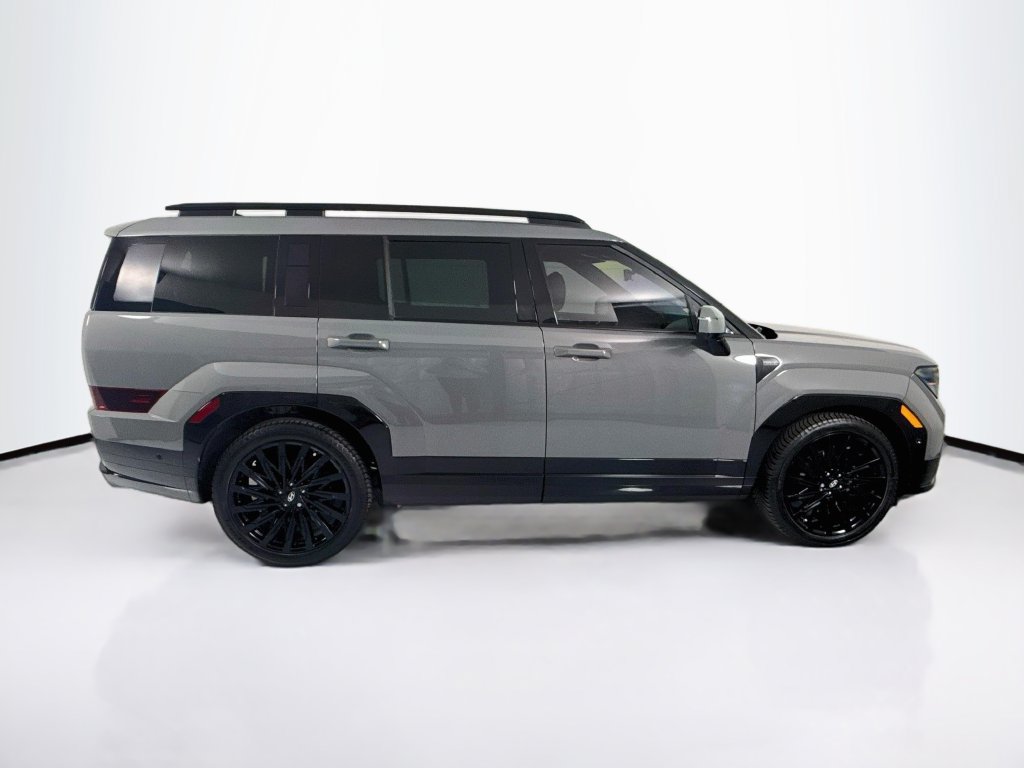 Used 2024 Hyundai Santa Fe Calligraphy FWD image 4