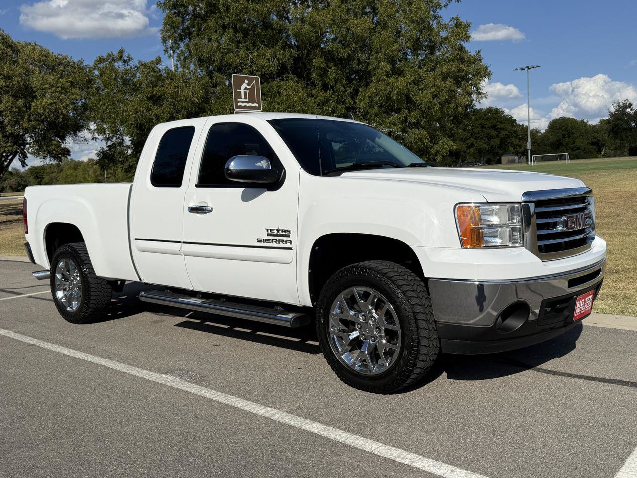 Used 2010 GMC Sierra 1500 SLE w/ Texas Edition RWD image 48