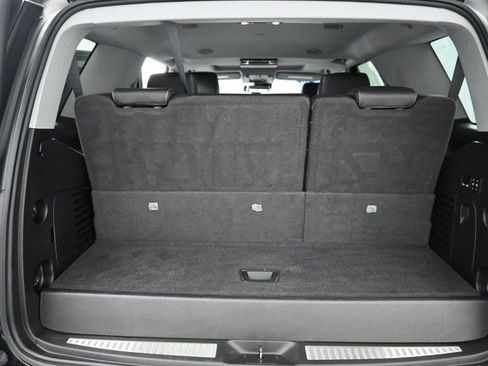 Used 2019 Chevrolet Tahoe Premier AWD/4WD image 16
