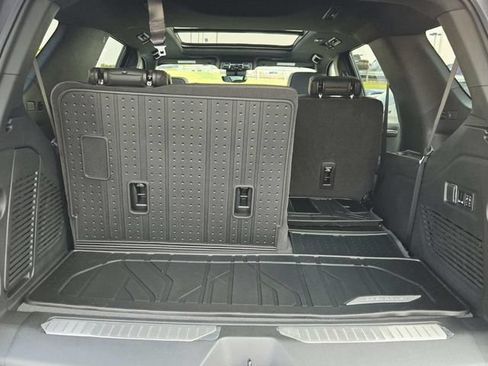 New 2026 Chevrolet Tahoe High Country w/ Sun And Tow Package AWD/4WD image 19