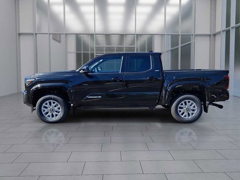 New 2026 Toyota Tacoma SR5 image 2