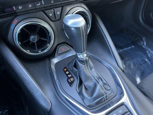 Used 2020 Chevrolet Camaro LT image 25