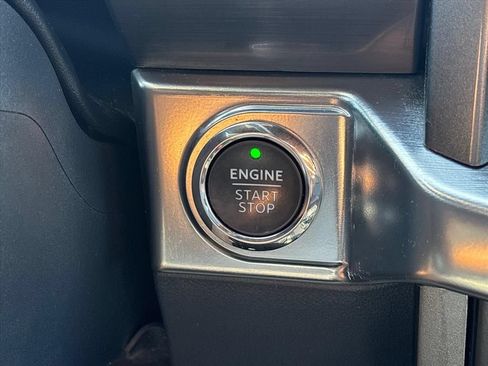 Used 2023 Ford F150 Lariat w/ Equipment Group 502A High AWD/4WD image 37