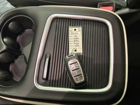 Used 2023 Chrysler Pacifica Touring-L FWD image 22