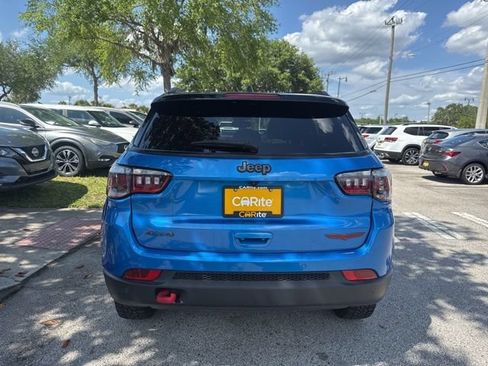 Used 2025 Jeep Compass Trailhawk AWD/4WD image 6