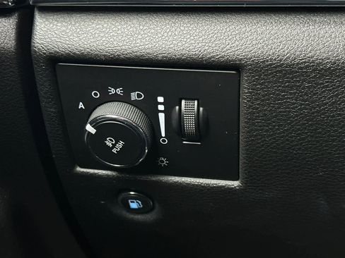 Used 2017 Jeep Grand Cherokee Limited w/ Trailer Tow Group IV image 30