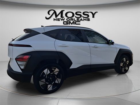 Used 2024 Hyundai Kona SEL image 5