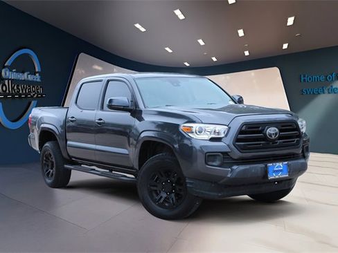 Used 2019 Toyota Tacoma SR image 1