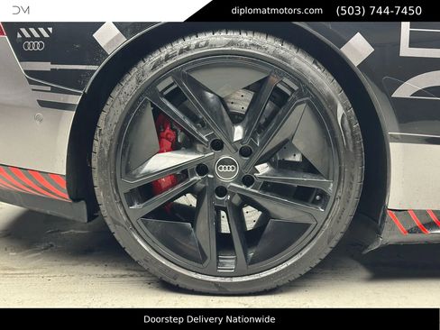Used 2023 Audi RS e-tron GT image 41
