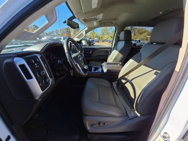 Used 2016 GMC Sierra 2500 SLT w/ Duramax Plus Package AWD/4WD image 26