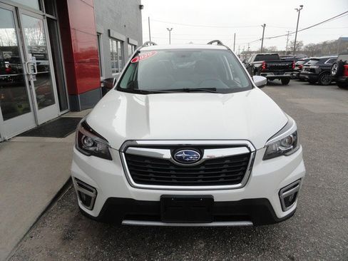 Used 2020 Subaru Forester Touring image 6