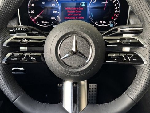 New 2025 Mercedes-Benz GLC 350e 4MATIC image 11