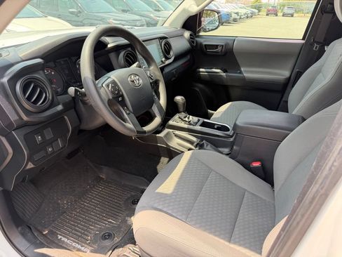 Used 2020 Toyota Tacoma SR w/ SX Package AWD/4WD image 21