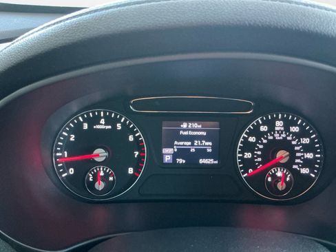 Used 2020 Kia Sorento LX w/ LX I4 Convenience Package FWD image 14