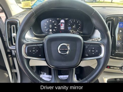 Used 2019 Volvo XC40 T5 Momentum AWD/4WD image 8