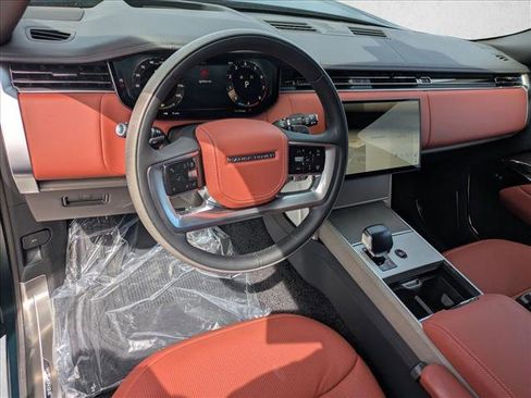 New 2026 Land Rover Range Rover SV AWD/4WD image 3