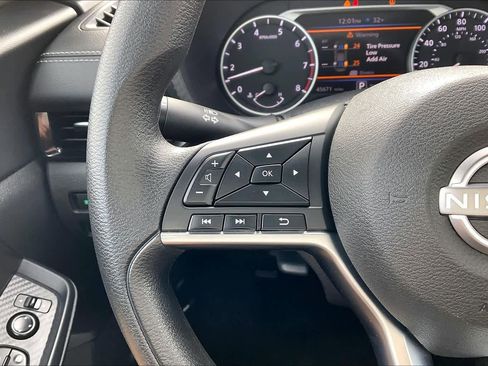 Used 2024 Nissan Sentra SV image 23