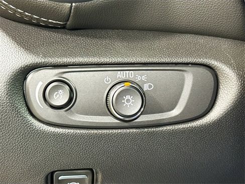 New 2026 Chevrolet Blazer LT image 13