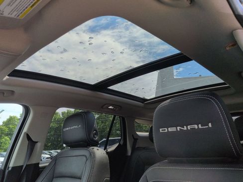 Used 2023 GMC Terrain Denali w/ LPO, Floor Liner Package AWD/4WD image 29
