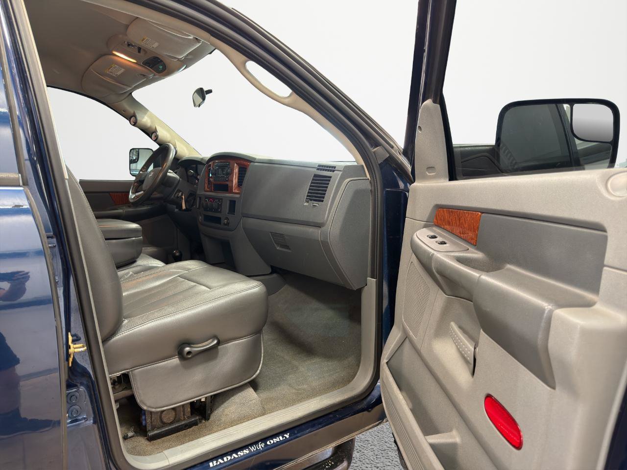 Used 2006 Dodge Ram 2500 Truck SLT AWD/4WD image 28
