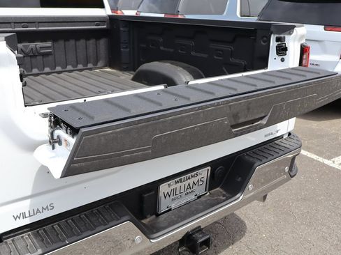 New 2026 GMC Sierra 2500 SLT w/ SLT Premium Package AWD/4WD image 10