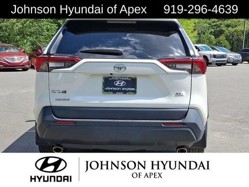 Used 2022 Toyota RAV4 XLE Premium FWD image 27