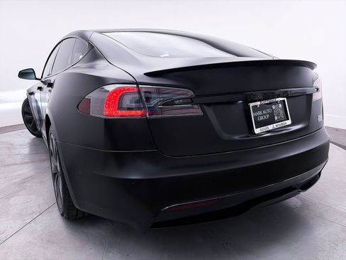Used 2021 Tesla Model S Plaid image 9