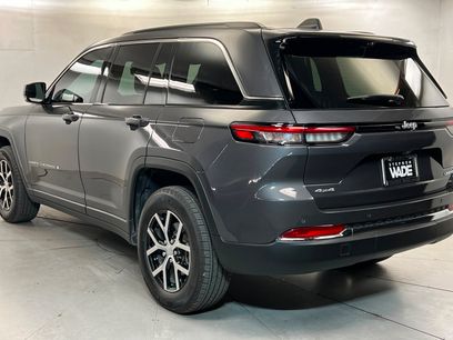 Used 2025 Jeep Grand Cherokee Limited w/ Luxury Tech Group II