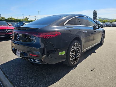 Used 2023 Mercedes-Benz EQS 580 580 image 2