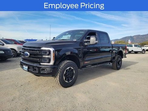 New 2026 Ford F350 Platinum w/ Tremor Off-Road Package AWD/4WD image 2