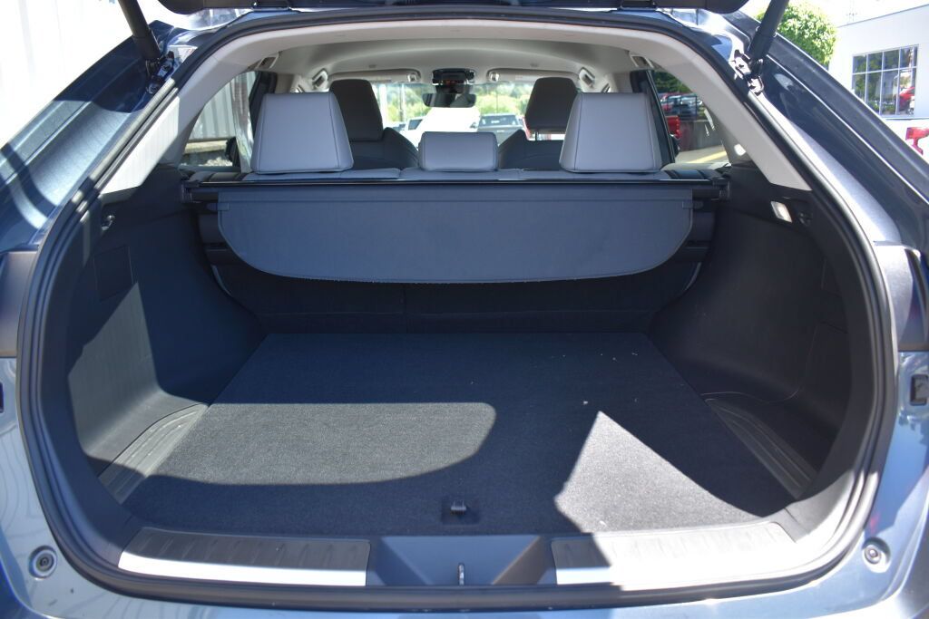 Certified 2024 Toyota Venza XLE AWD/4WD image 21