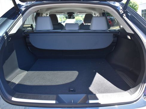 Certified 2024 Toyota Venza XLE AWD/4WD image 21