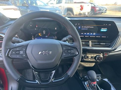 New 2026 Chevrolet Trax RS w/ Sunroof Package image 17