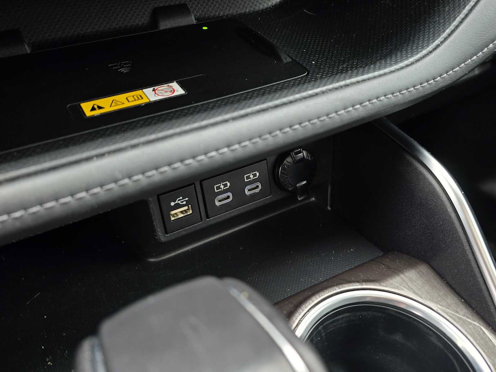 Used 2023 Toyota Highlander Limited AWD/4WD image 29
