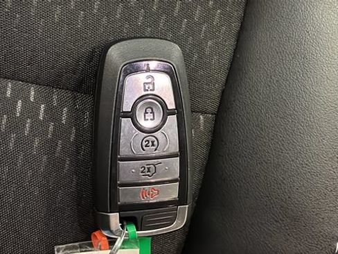 Used 2025 Ford Escape SE FWD image 20